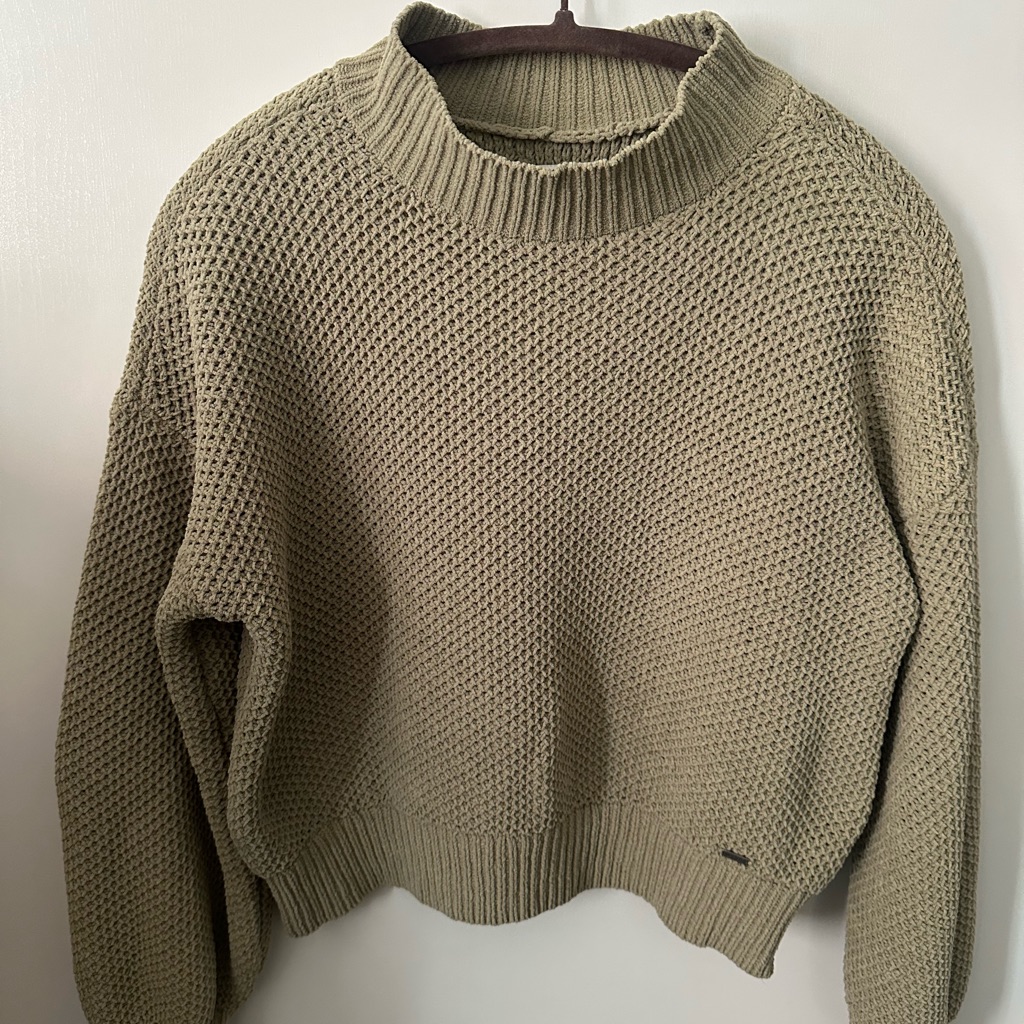 Hollister Beige Knit Sweater Size S